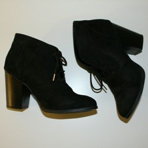 Perfect fall booties 🍁